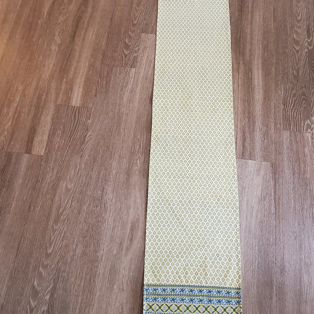 April Cornell Table Runner